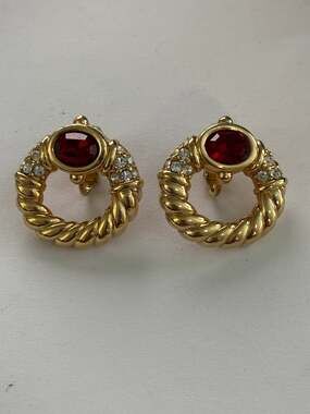 Vintage Swarovski Gold Tone Clip On Earrings Rhinestones Clear & Red